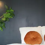 Maison Merci -