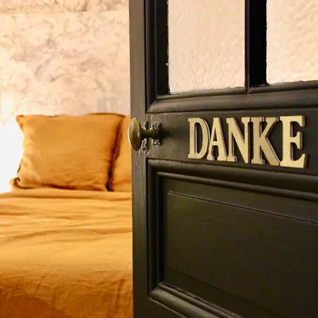 Couette-café Maison Merci -