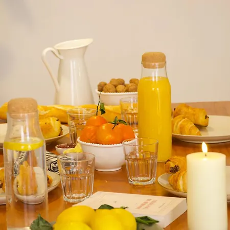 Alojamento de Acomodação e Pequeno-almoço Maison Merci -